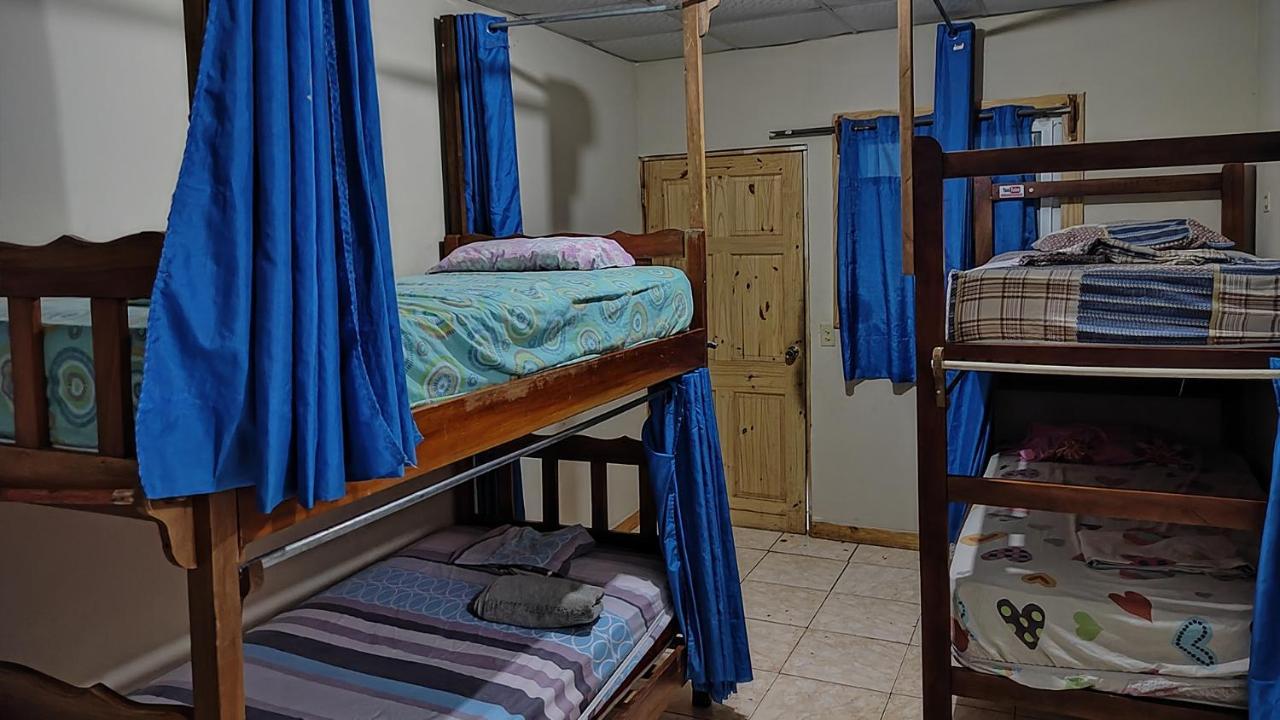 Bambu Hostel David Luaran gambar